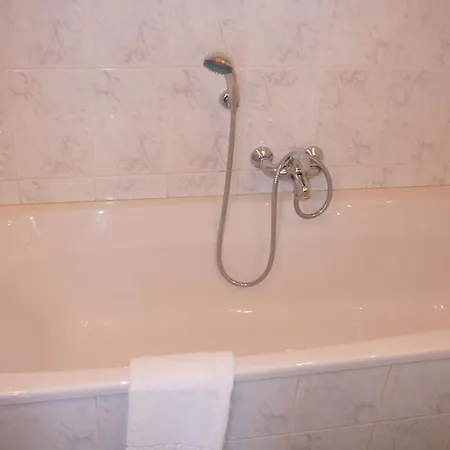 Logis Hamiot Hotel 3*