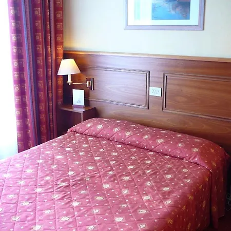 Logis Hamiot Hotel 3*